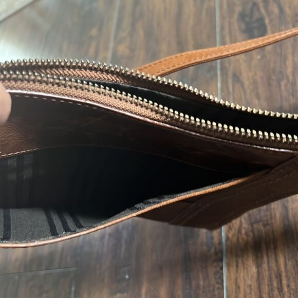 Frye Leather Melissa Zip Crossbody Cognac,Bag purse awesome distressed look - Picture 5 of 10